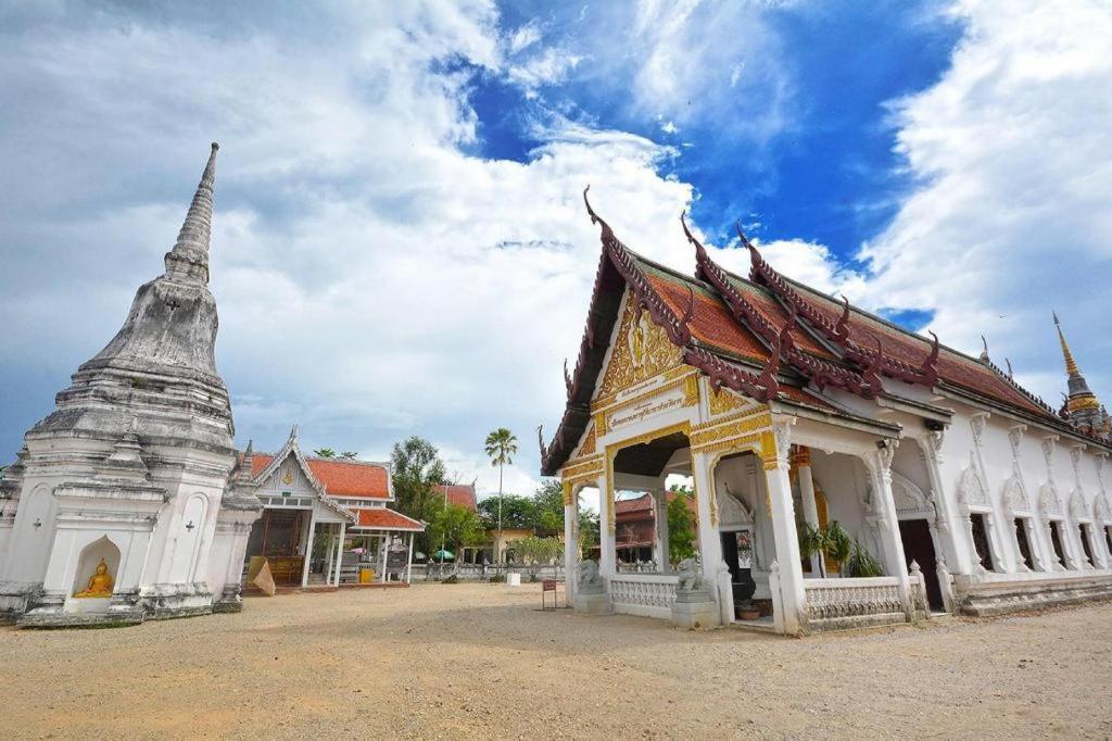 Oyo 441 Grand Thara Hotel Surat Thani Exteriér fotografie