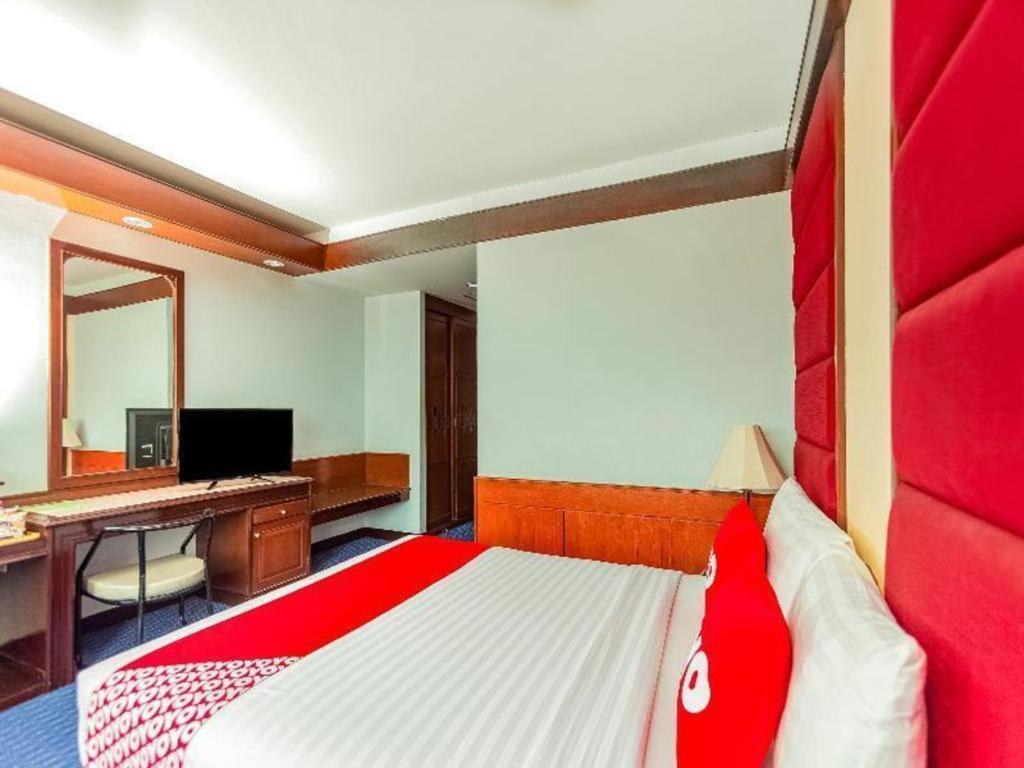 Oyo 441 Grand Thara Hotel Surat Thani Exteriér fotografie